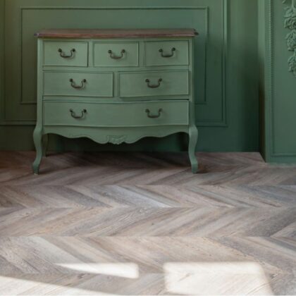 Виниловый ламинат Vinilam Parquet Chevron RI153616CL4 Шампань