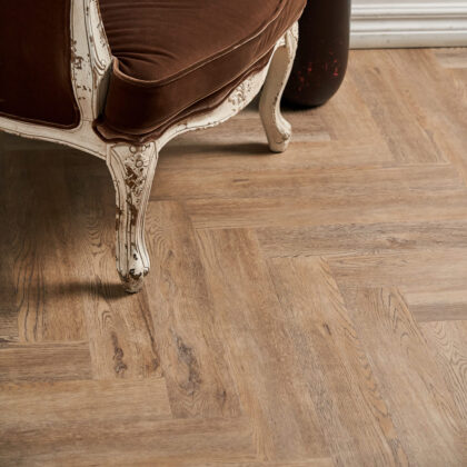 Виниловый ламинат Vinilam Parquet Herringbone IS11133 Северный паркет