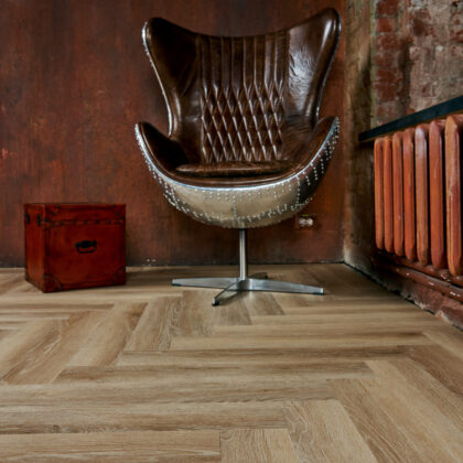 Виниловый ламинат Vinilam Parquet Herringbone IS11166 Классический паркет