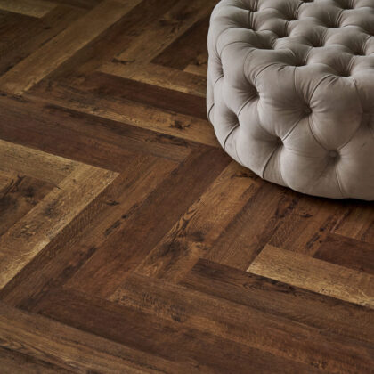 Виниловый ламинат Vinilam Parquet Herringbone IS11177 Версальский паркет