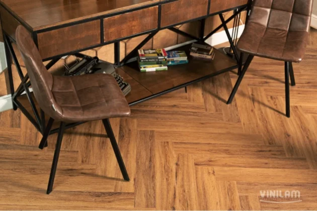 Купить Кварц-виниловая плитка Vinilam Parquet Herringbone Glue IS11210 Паркет Де Вилль. С доставкой по России. Самовывоз со склада в Москве.