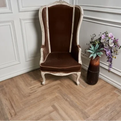 Купить Кварц-виниловая плитка Vinilam Parquet Herringbone Glue IS11133 Паркет Северный. С доставкой по России. Самовывоз со склада в Москве.