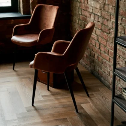 Купить Кварц-виниловая плитка Vinilam Parquet Herringbone Glue IS11199 Паркет Венецианский. С доставкой по России. Самовывоз со склада в Москве.