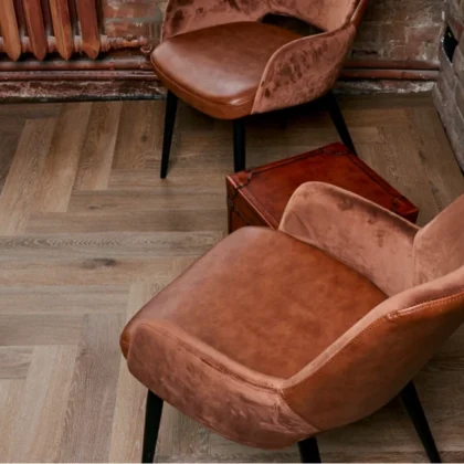 Купить Кварц-виниловая плитка Vinilam Parquet Herringbone Glue IS11199 Паркет Венецианский. С доставкой по России. Самовывоз со склада в Москве.