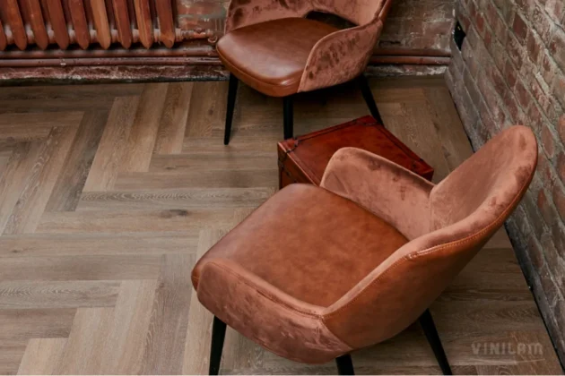 Купить Кварц-виниловая плитка Vinilam Parquet Herringbone Glue IS11199 Паркет Венецианский. С доставкой по России. Самовывоз со склада в Москве.